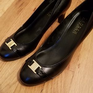 Black Ralph Lauren leather pumps